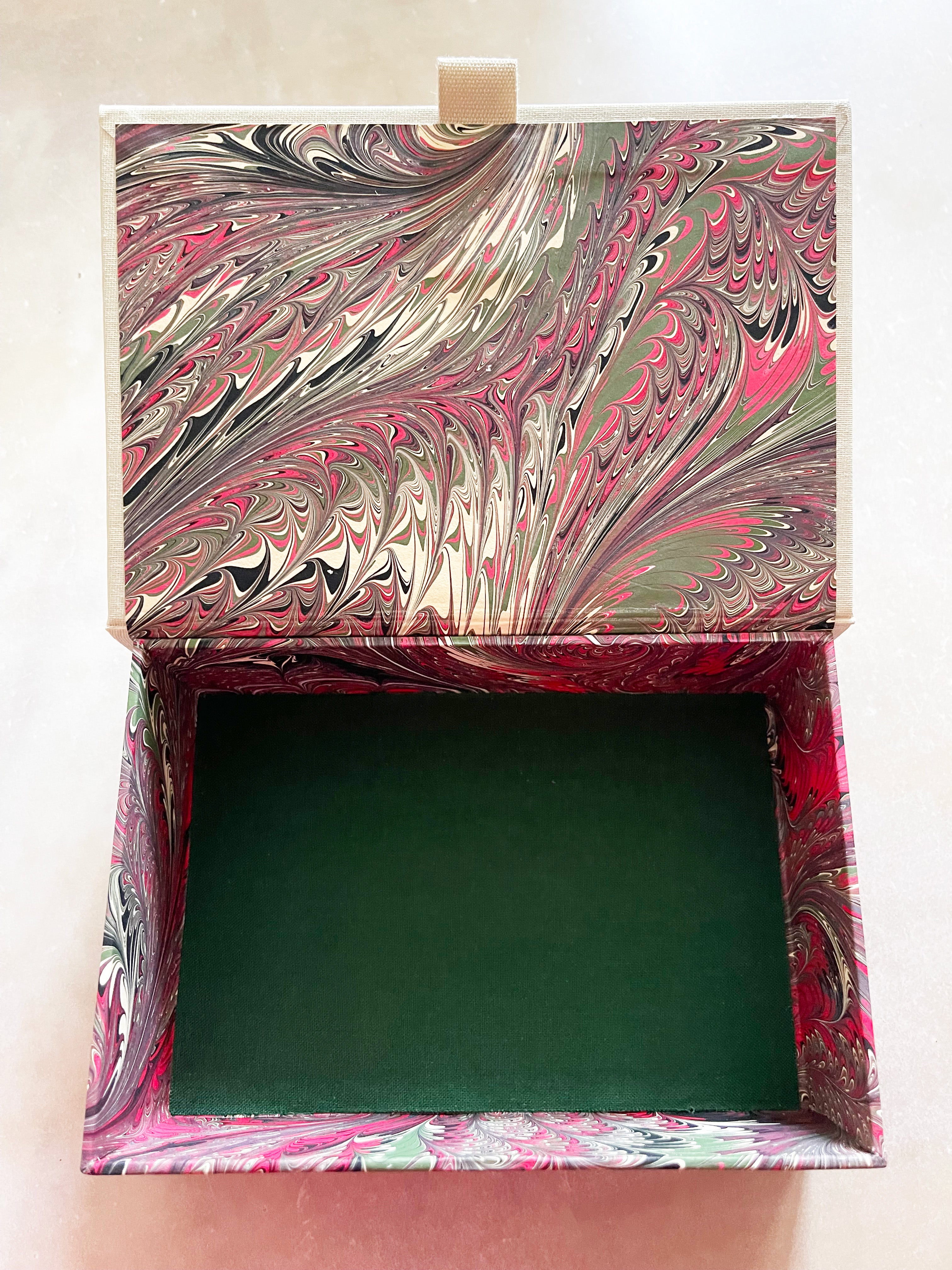 Holiday Keepsake Box