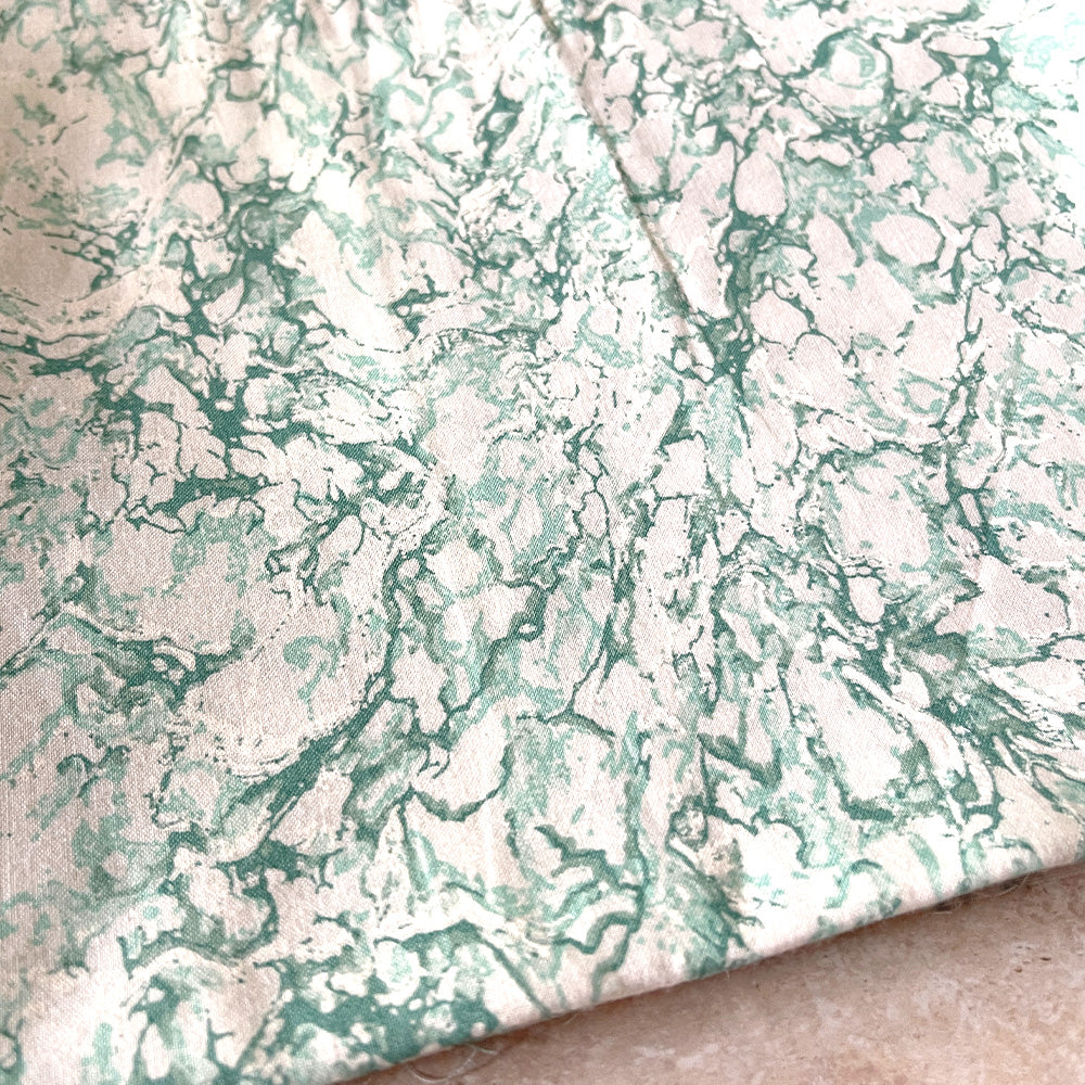 Italian Hair Vein (4 yards)