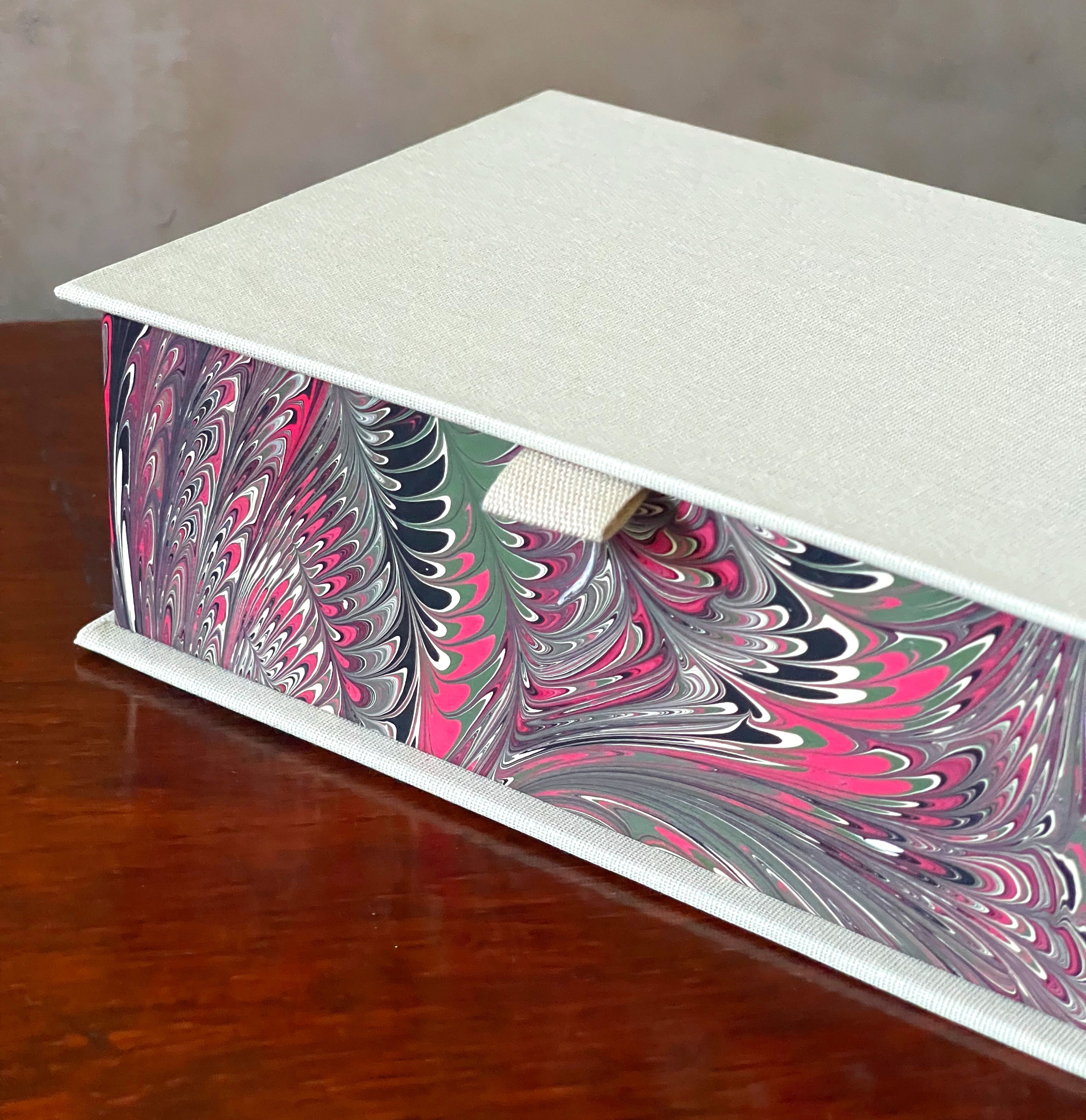 Holiday Keepsake Box